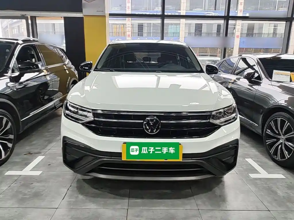 Volkswagen Tiguan L 2024
