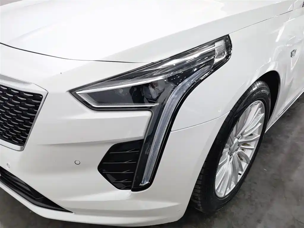 Cadillac CT6 2021 — фото 7
