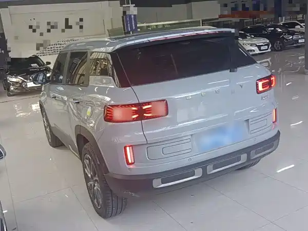 Geely ICON 2020