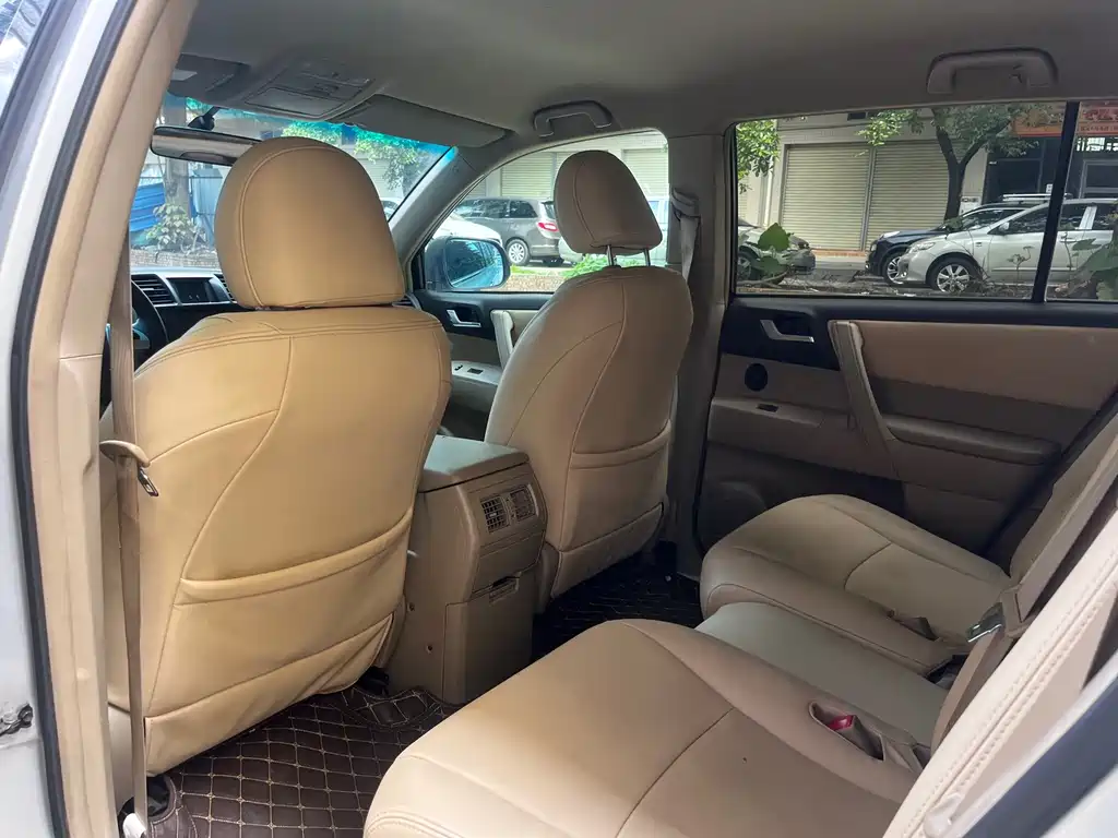 Toyota Highlander 2011