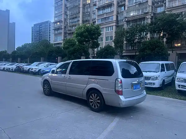 Buick GL8 2015