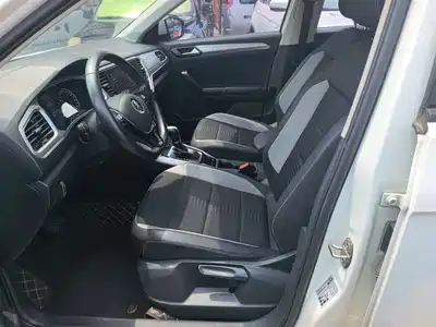 Volkswagen T-Roc 2021