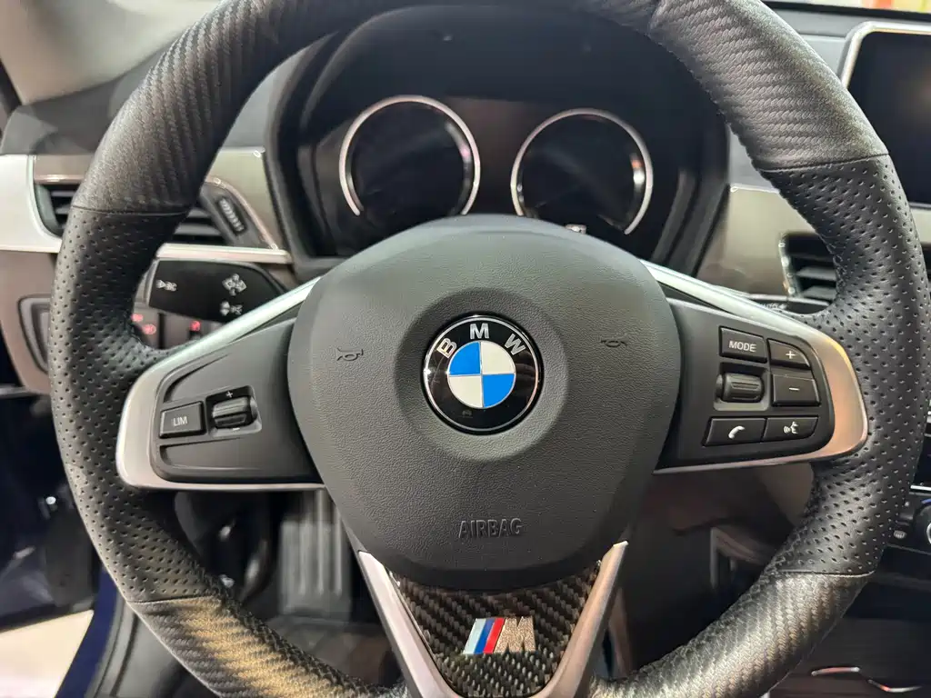 BMW X1 2018 — фото 13