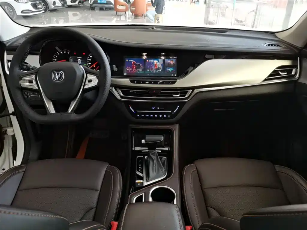 Changan CS35PLUS 2018 — фото 10