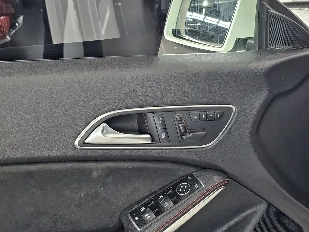 Mercedes-Benz CLA 2016 — фото 10