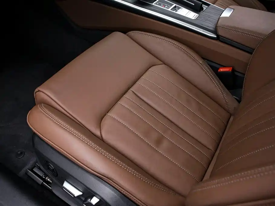 Audi A6L 2024 — фото 13