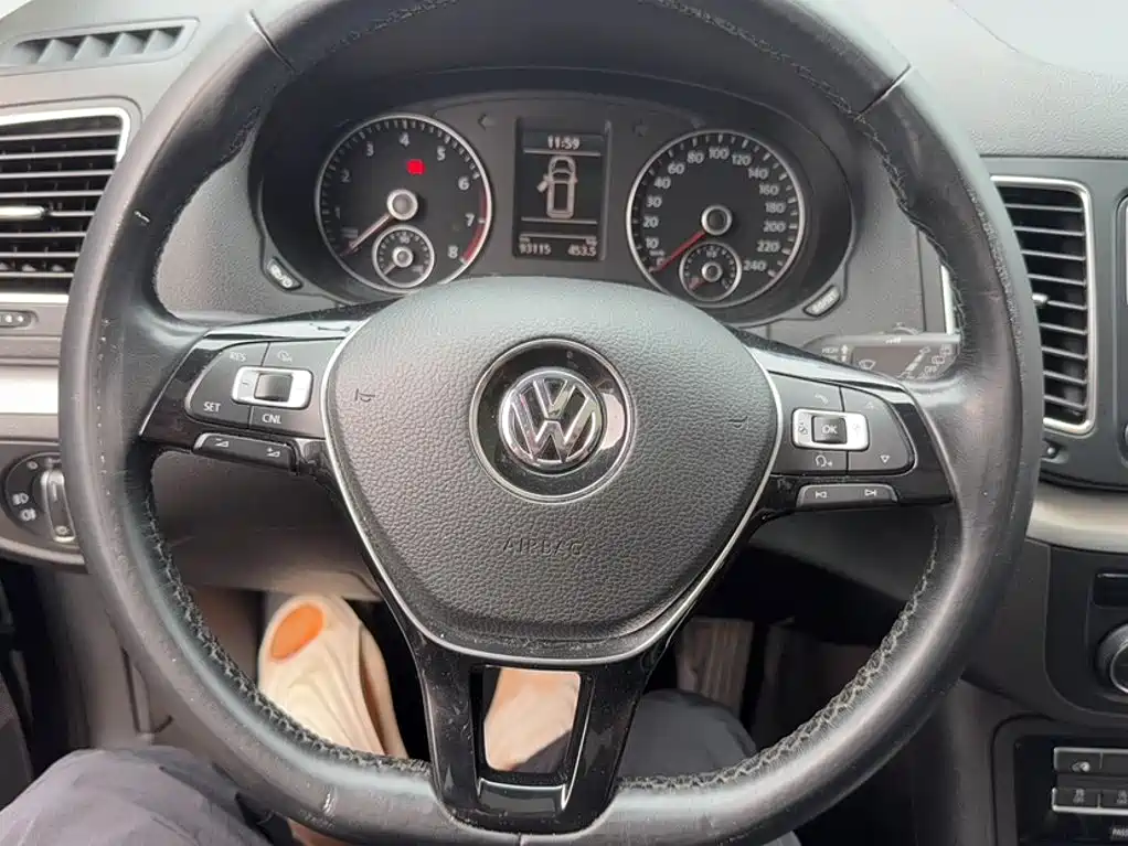 Volkswagen Sharan 2018 — фото 19