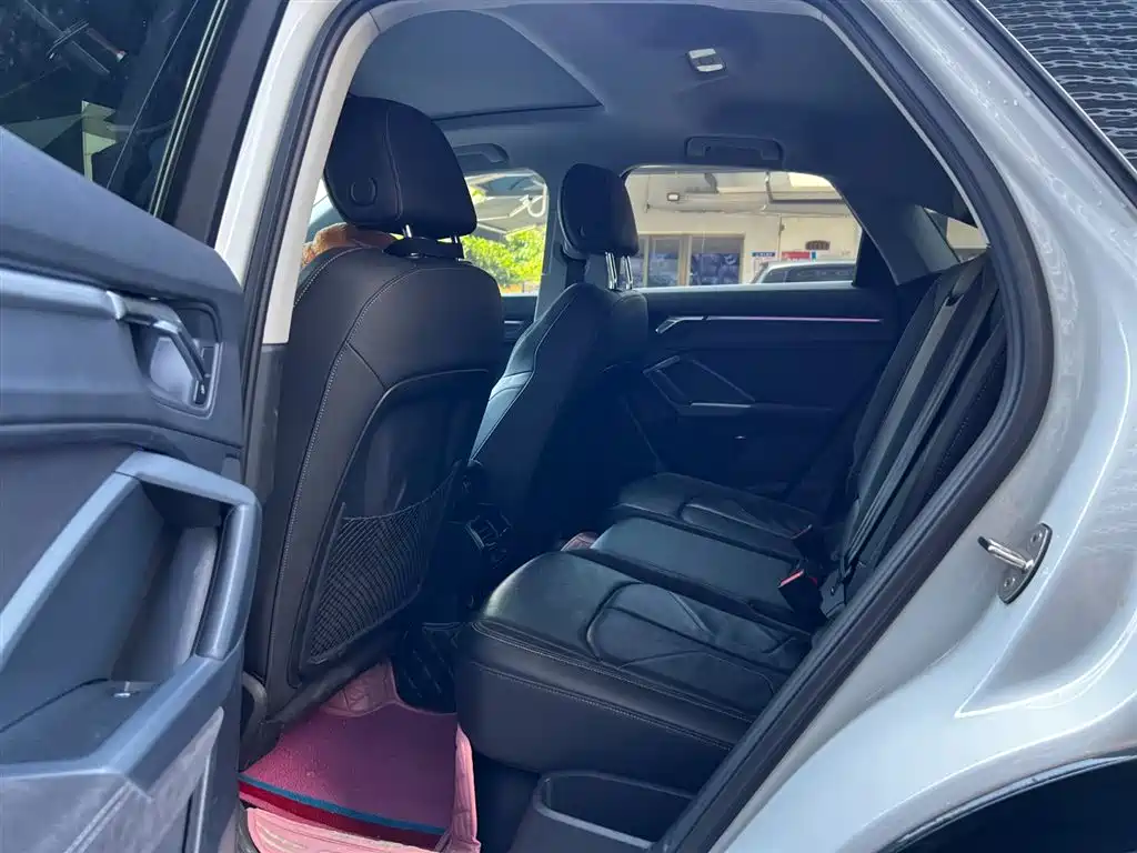 Audi Q3 Sportback 2021 — фото 20