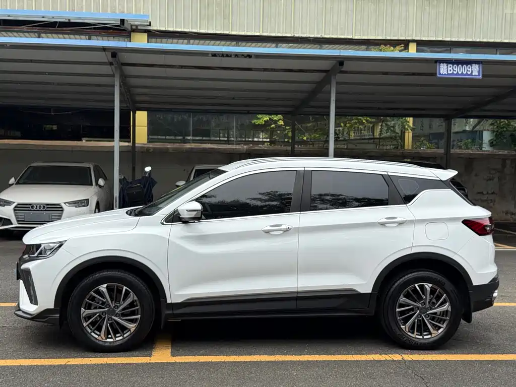 Geely Binyue 2022