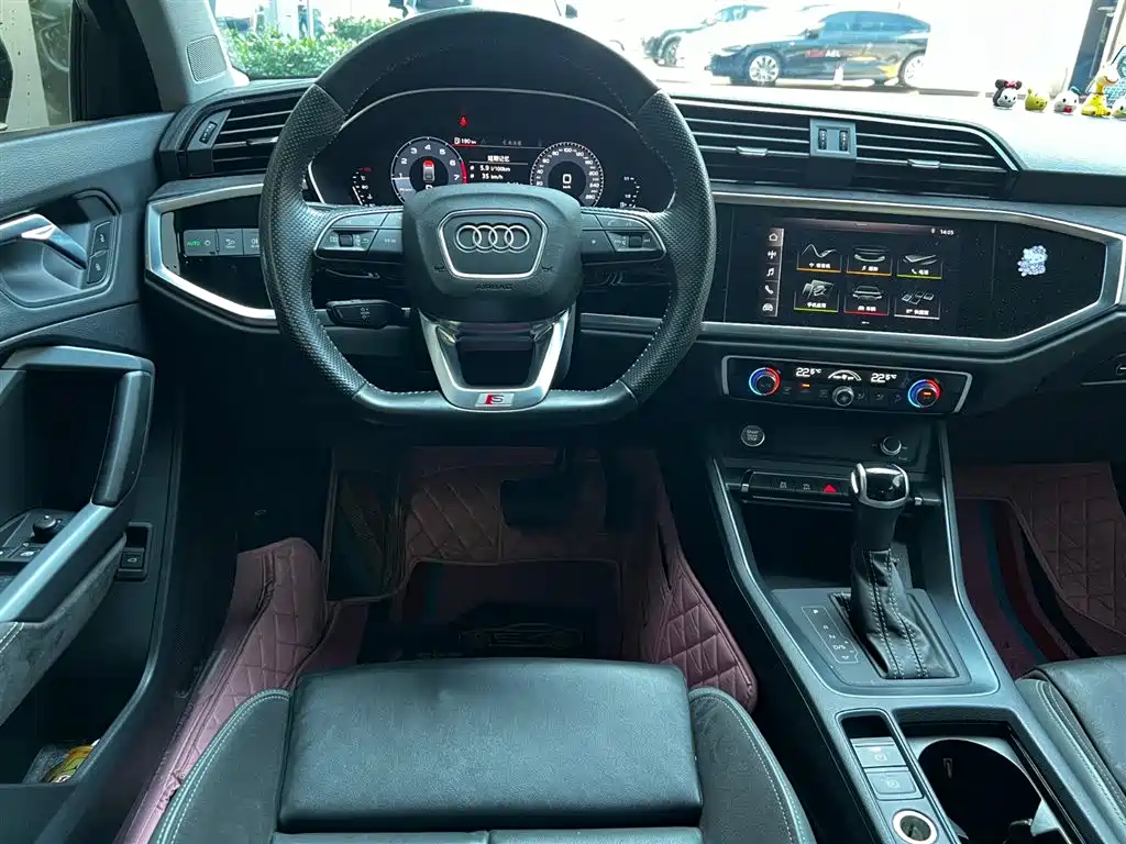 Audi Q3 Sportback 2021 — фото 11