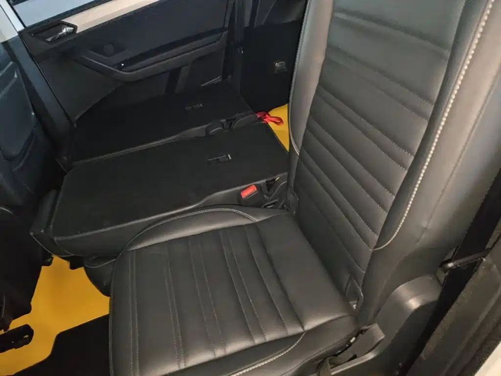 Volkswagen Touran 2019 — фото 17