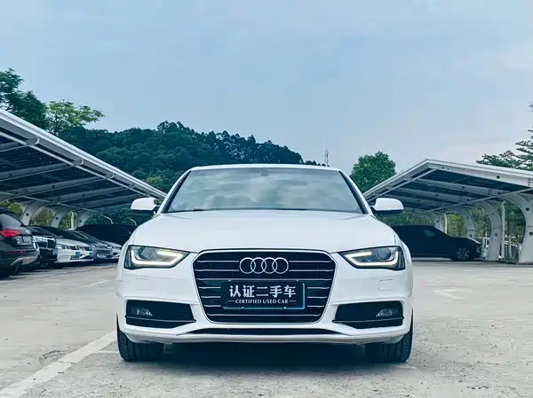 Audi A4L 2016