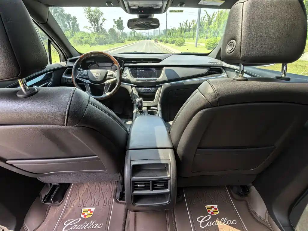 Cadillac XT5 2020 — фото 20