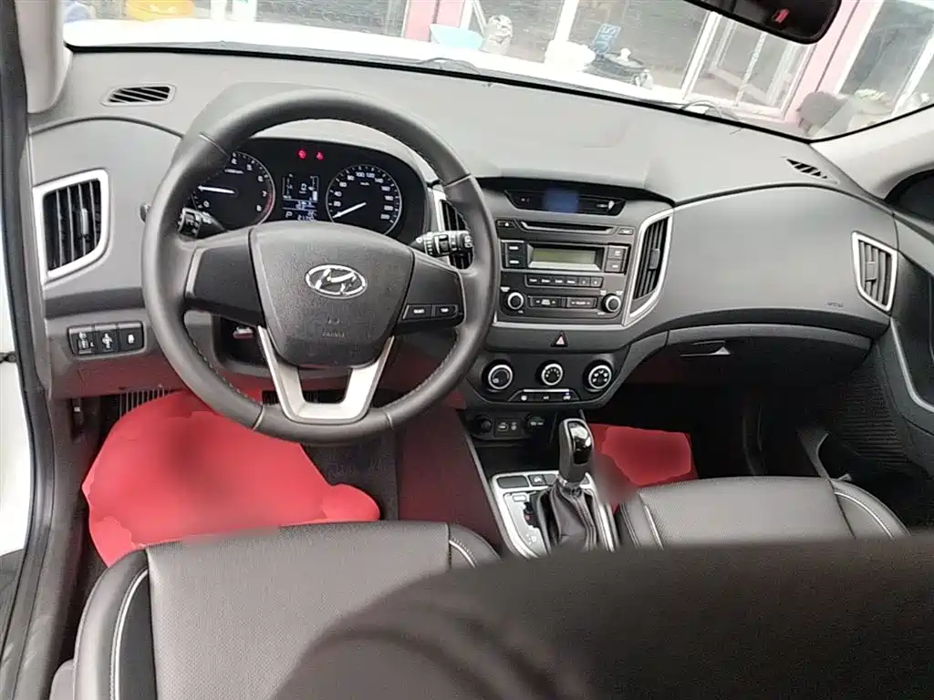 Hyundai ix25 2016 — фото 10