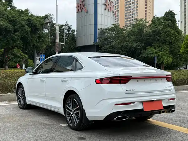 Geely Xingrui 2022