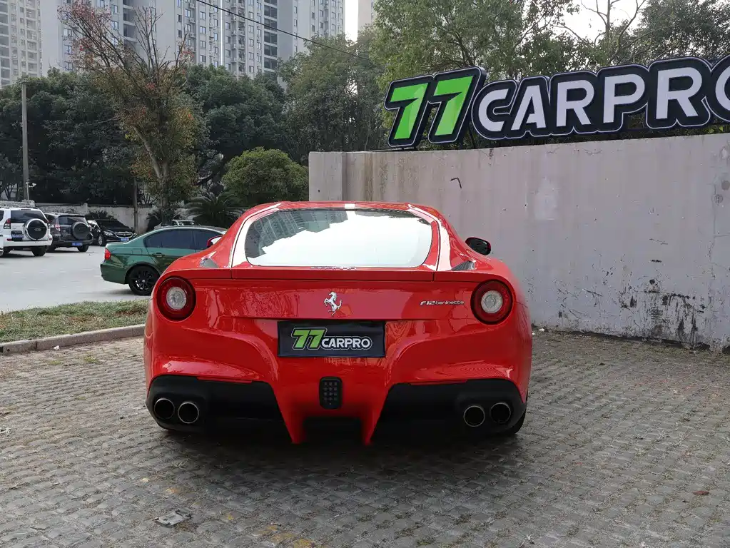 Ferrari F12berlinetta 2015 — фото 10