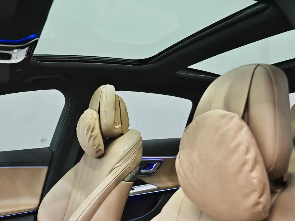 Mercedes-Benz E-Class 2025 — фото 25