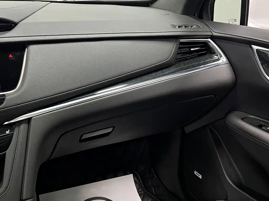 Cadillac XT5 2022 — фото 23