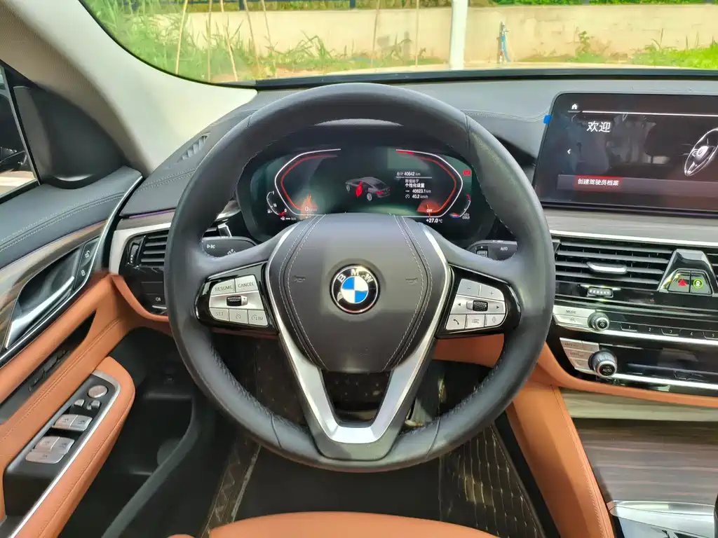 BMW 6 Series GT 2023 — фото 19