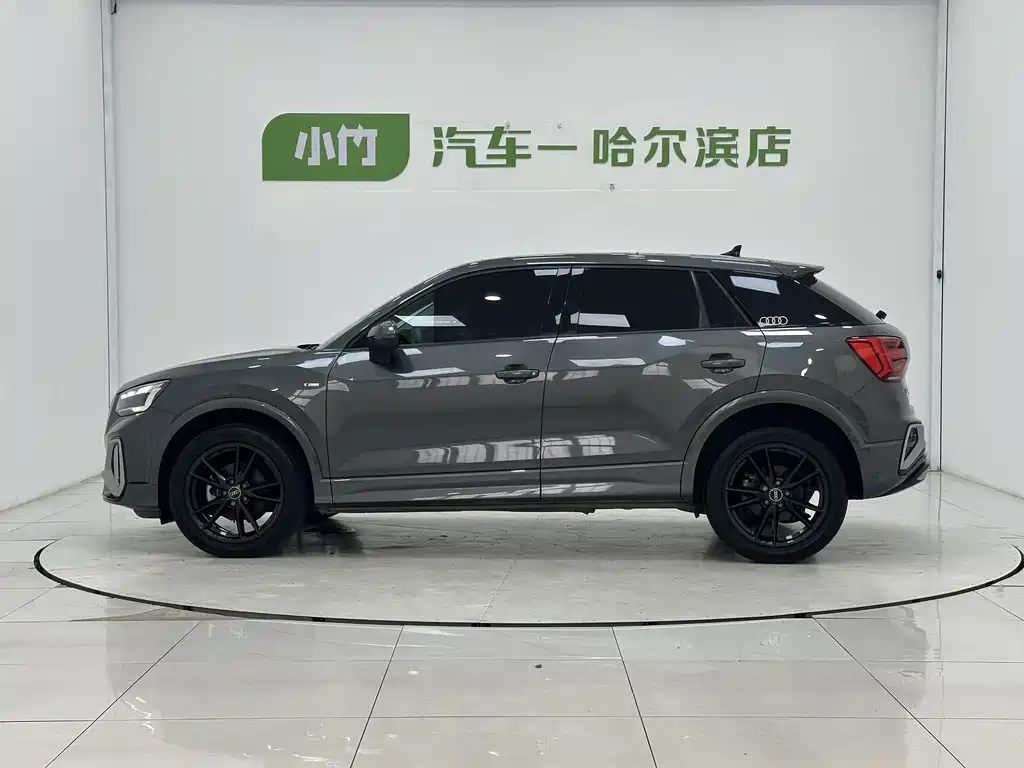 Audi Q2L 2022