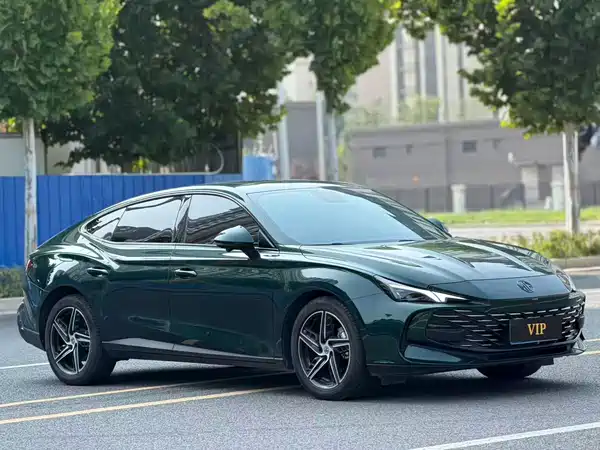 MG MG7 2025