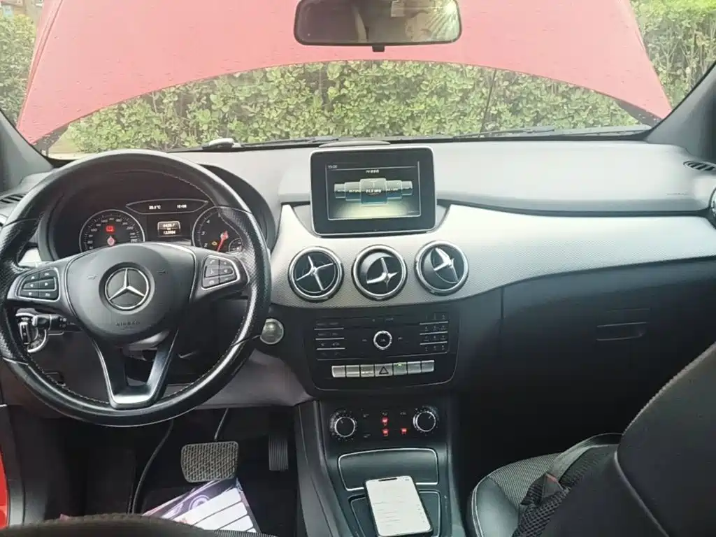Mercedes-Benz B-Class 2015 — фото 10