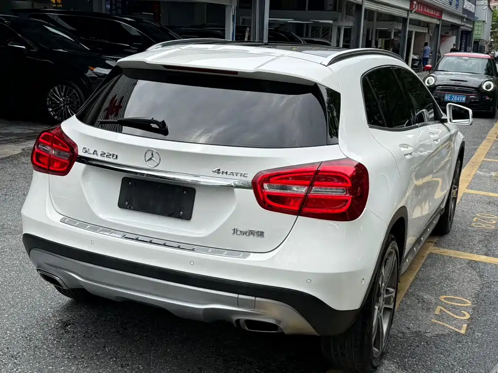 Mercedes-Benz GLA 2016 — фото 5