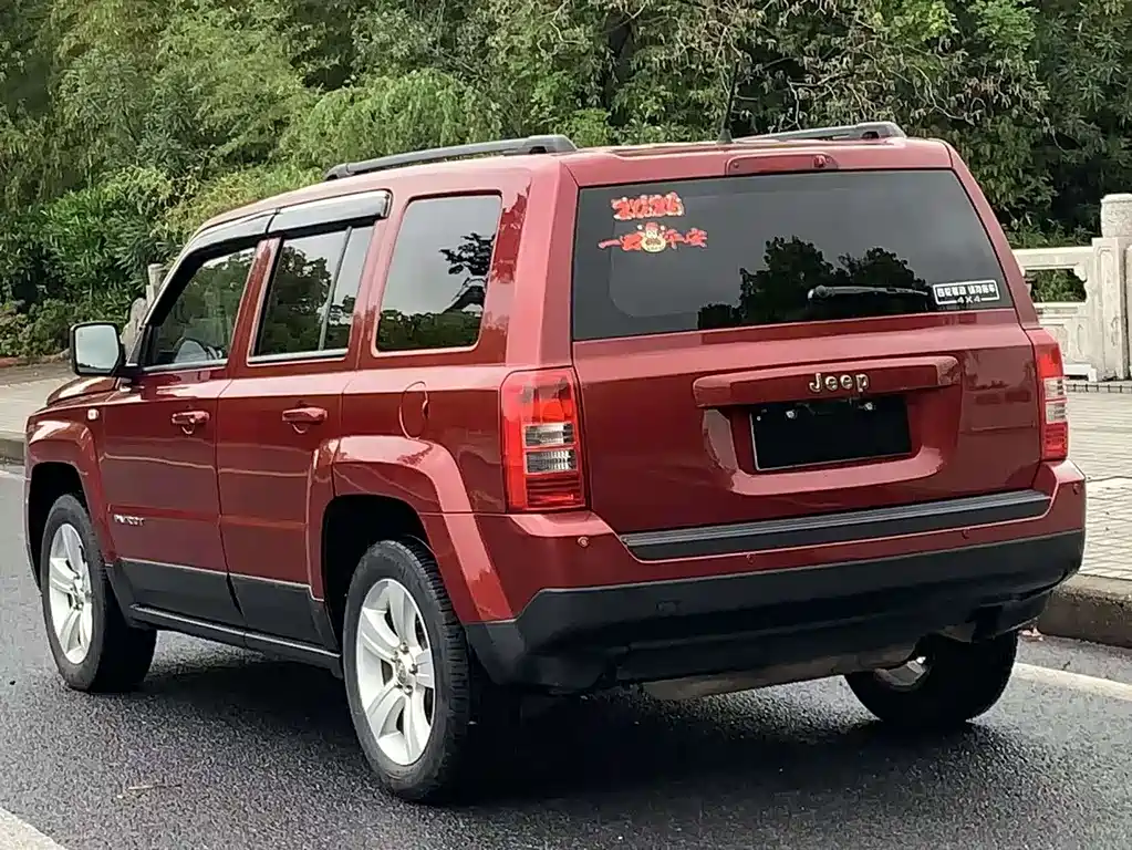 Jeep Patriot 2014 — фото 7