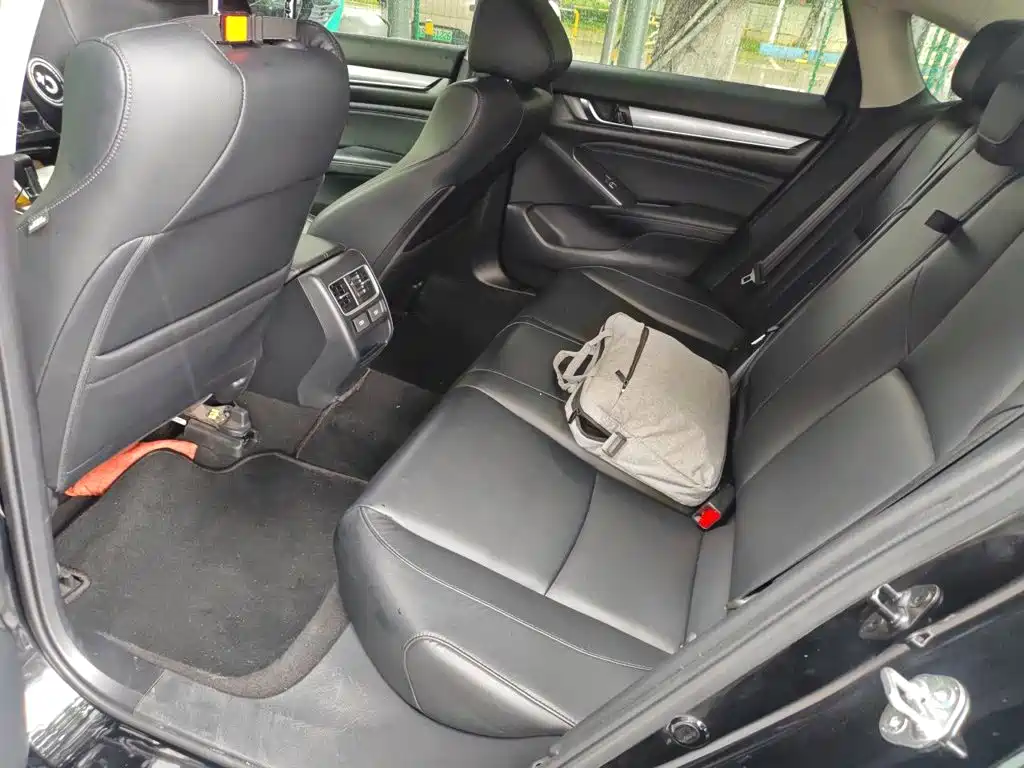 Honda Accord 2022 — фото 15