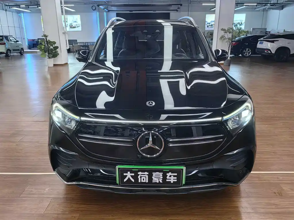 Mercedes-Benz EQB 2022