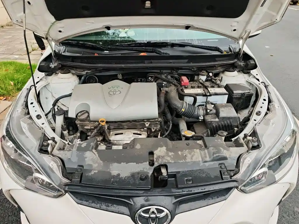 Toyota Yaris L 2017 — фото 16
