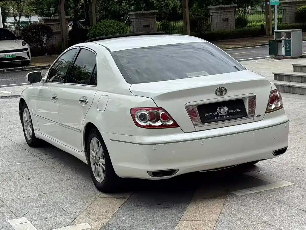 Toyota Reiz 2008