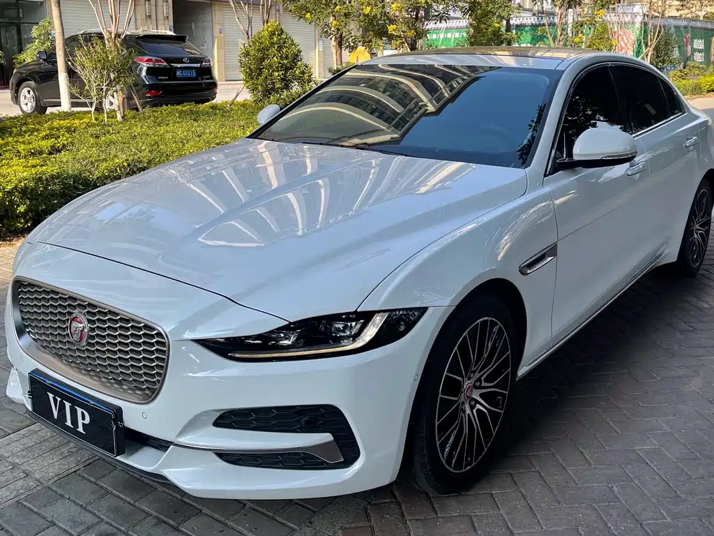 Jaguar XEL 2020