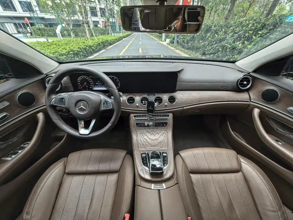 Mercedes-Benz E-Class 2018 — фото 6