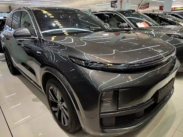 Li Auto L8 2024