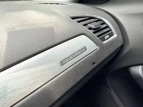 Audi A4L 2015