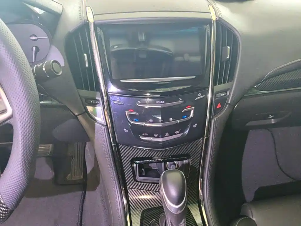 Cadillac ATS-L 2018 — фото 13