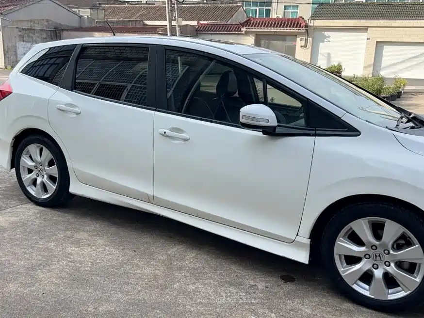 Honda Jade 2015 — фото 11