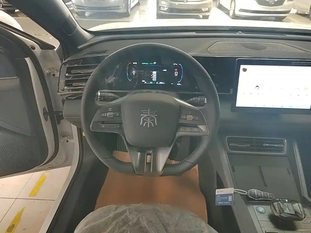 BYD Qin L 2025 — фото 11