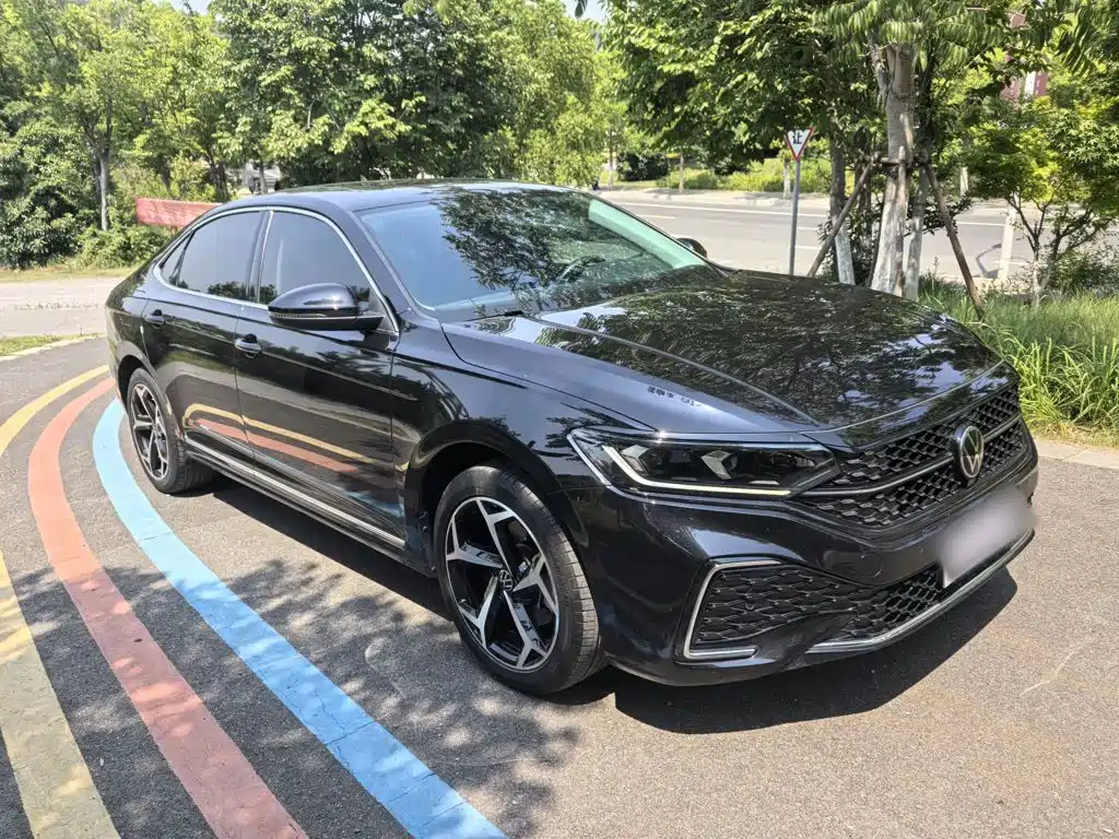 Volkswagen Passat 2023 — фото 22