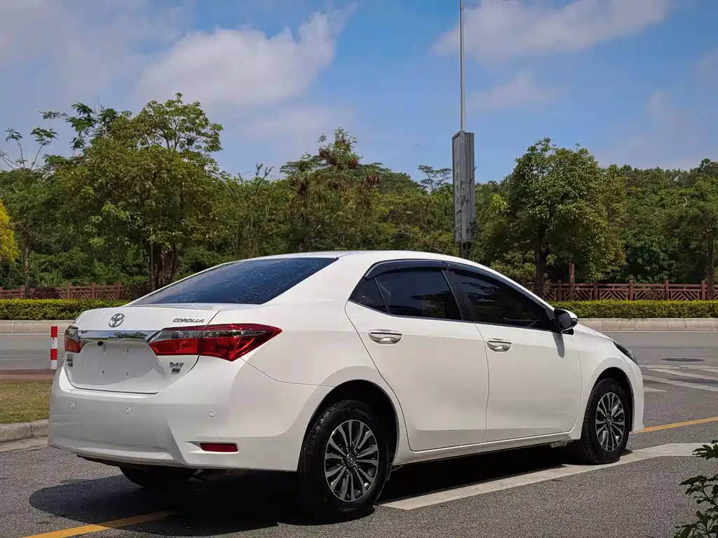 Toyota Corolla 2019 — фото 16