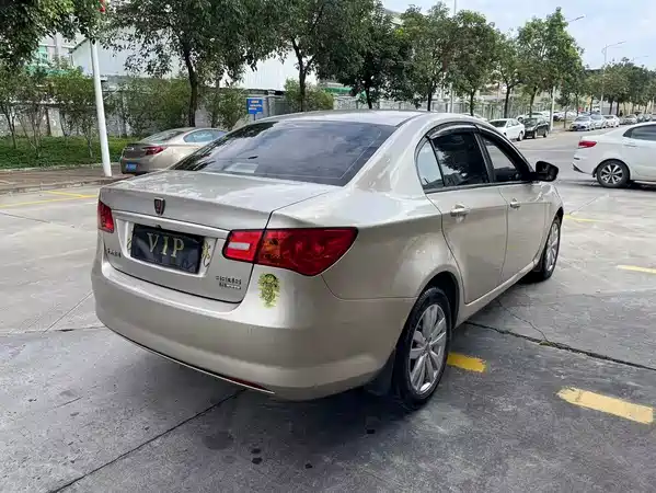 Roewe 350 2015