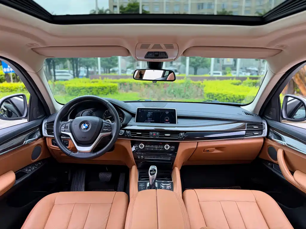 BMW X6 2015 — фото 16