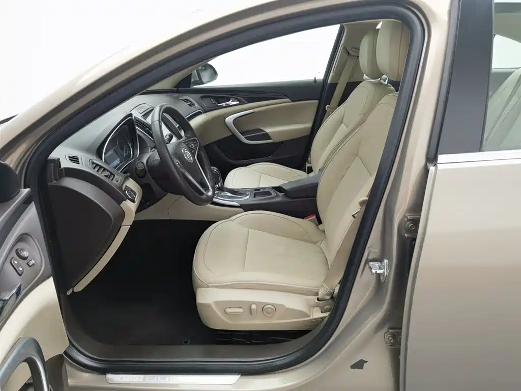 Buick Regal 2015 — фото 10