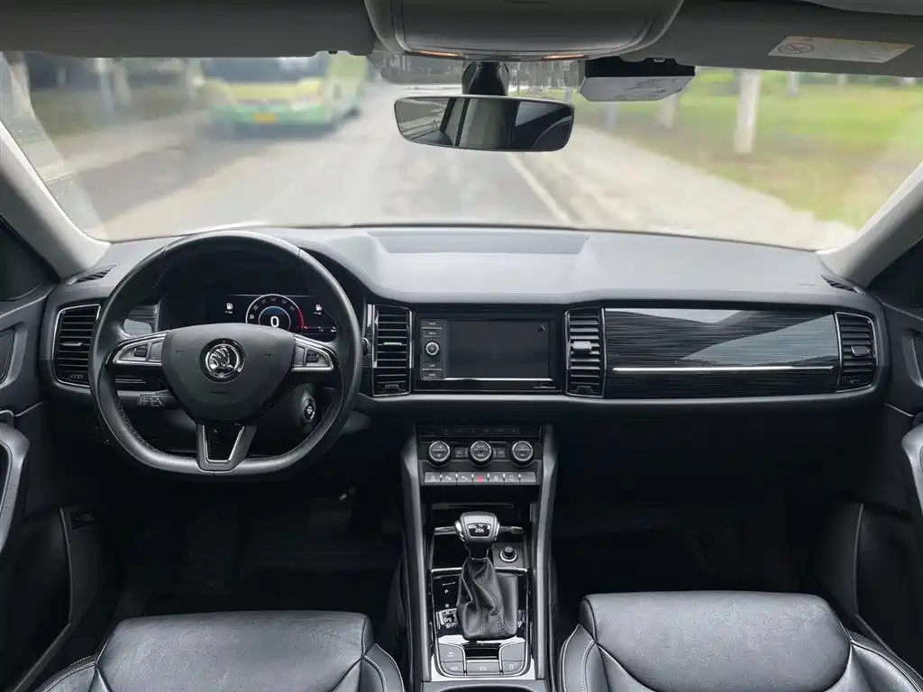 Skoda Kodiaq 2020 — фото 15