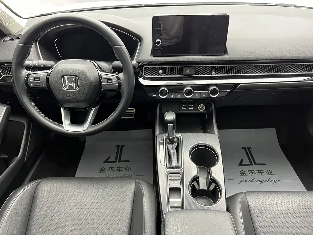 Honda Civic 2023 — фото 10