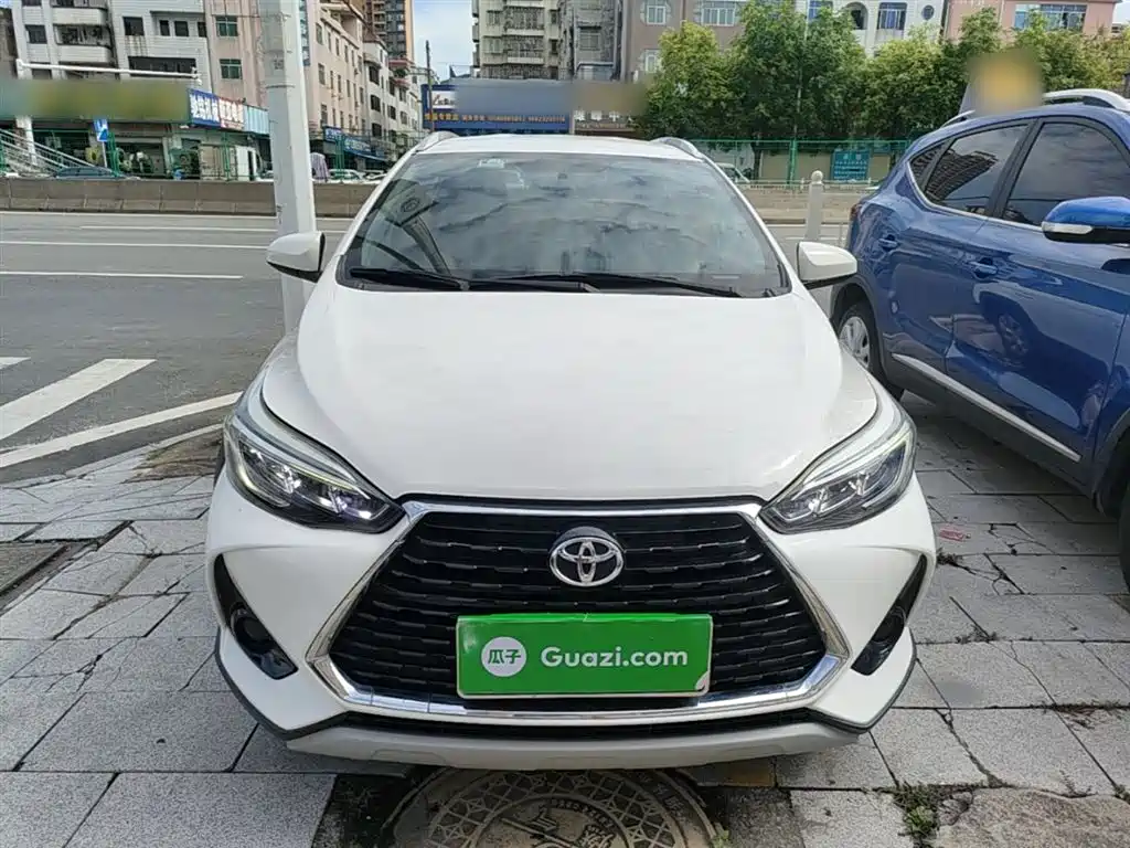 Toyota Yaris L 2021 — фото 3