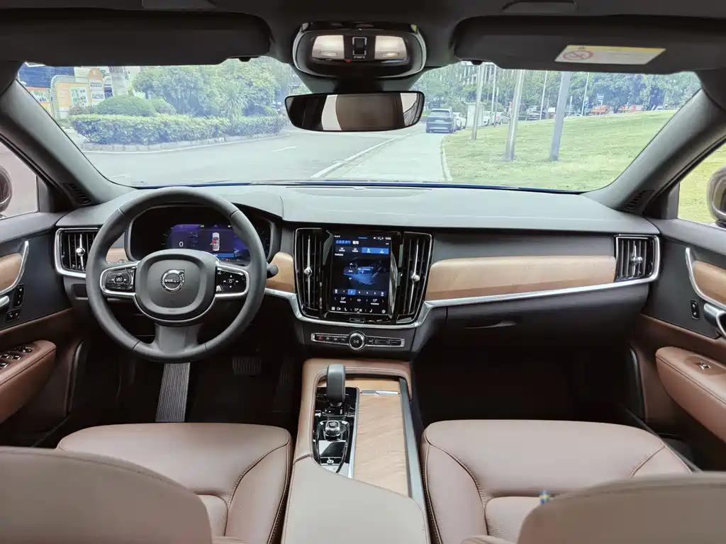 Volvo S90 2023 — фото 12