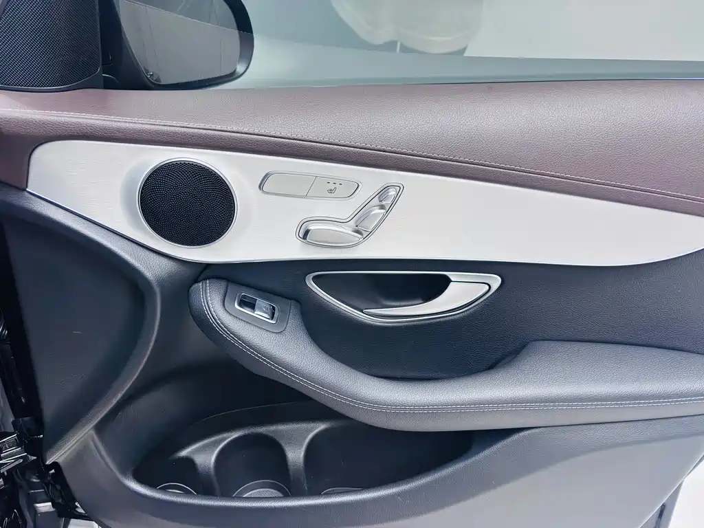 Mercedes-Benz GLC 2021 — фото 15