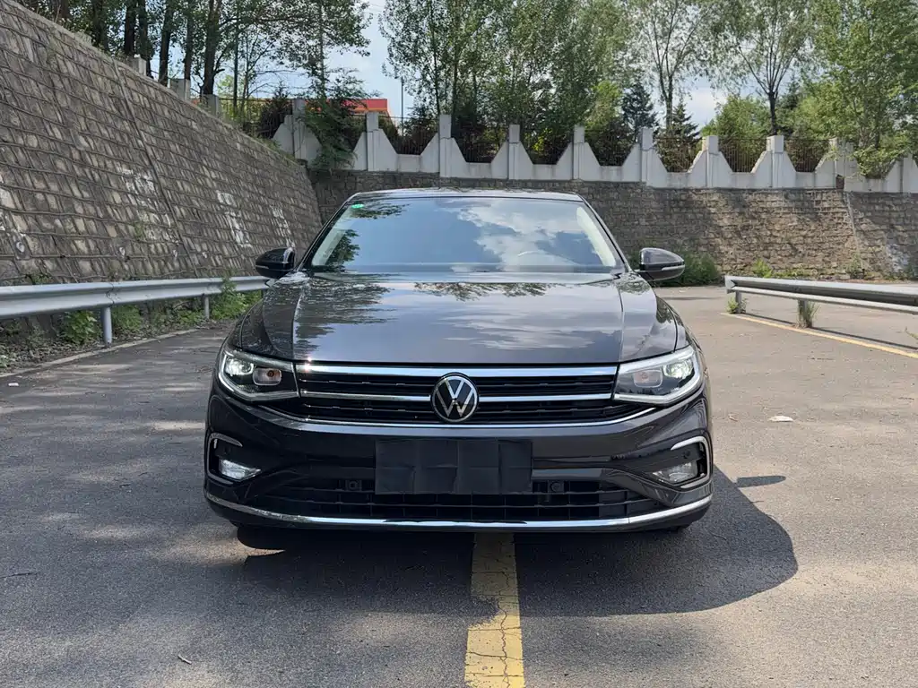 Volkswagen Bora 2023